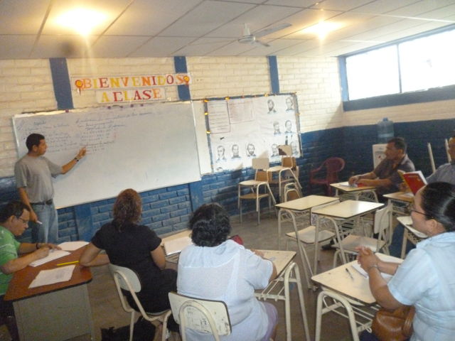 Docentes de la especialidad en Matemática
BASICA - MEDIA